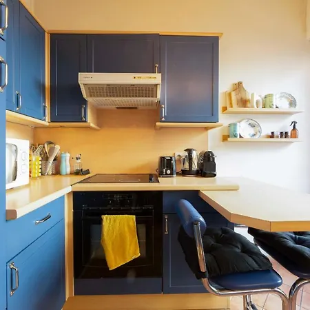 Renting Deux Pieces Climatise Centre D'antibes אנטיב