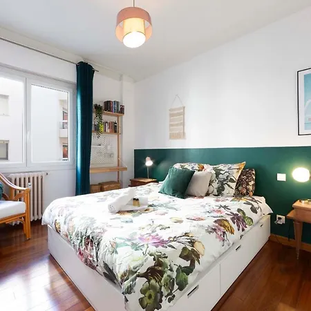 Renting Deux Pieces Climatise Centre D'antibes * אנטיב