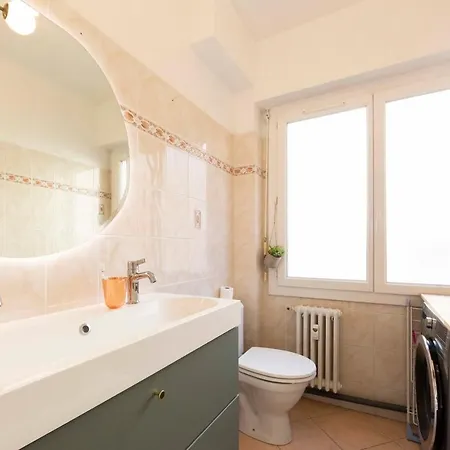 Renting Deux Pieces Climatise Centre D'antibes בית נופש